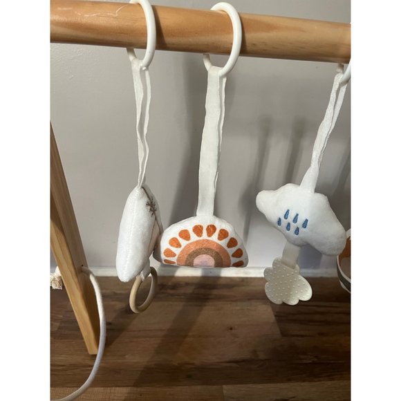 Baby wooden play gym - Picture 2 of 3